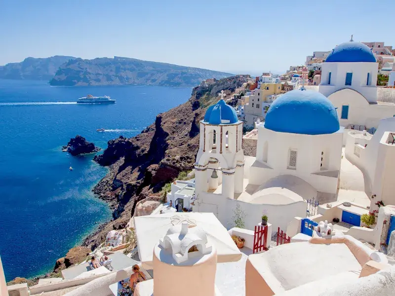 Is Greece Safe for Solo Female Travellers: Santorini