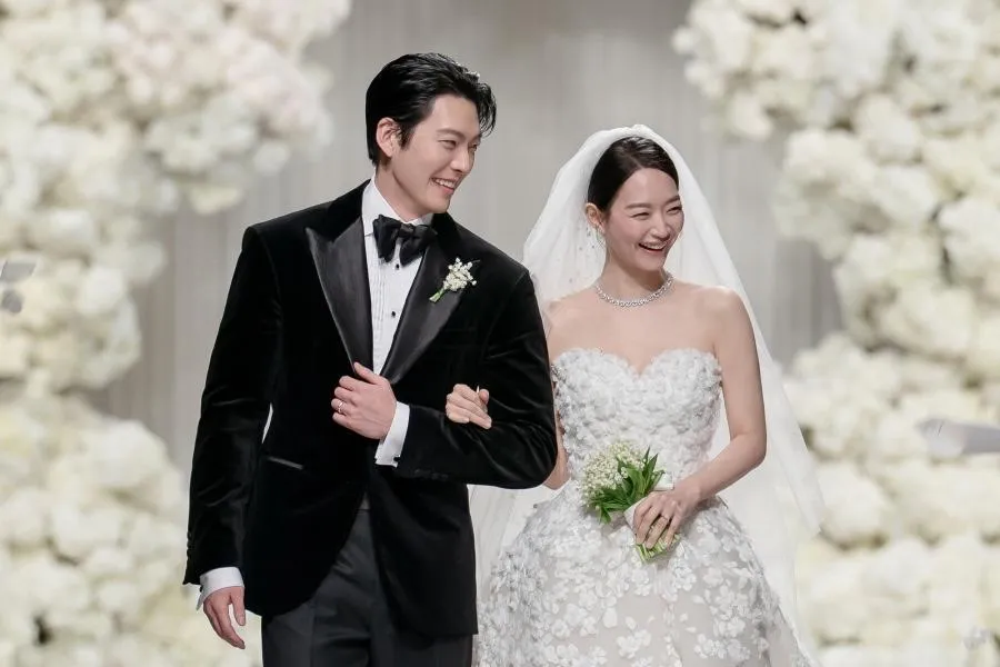 Shin Min Ah And Kim Woo Bin's Agency Confirms They Are On Their Honeymoon